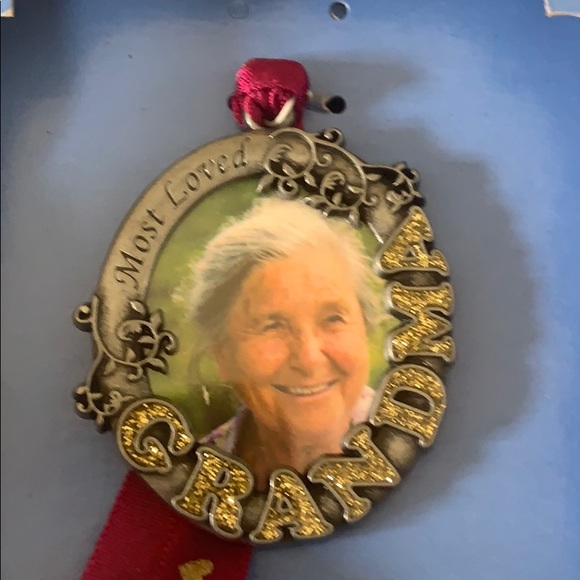 👙Grandma Christmas Ornament - Picture 2 of 5